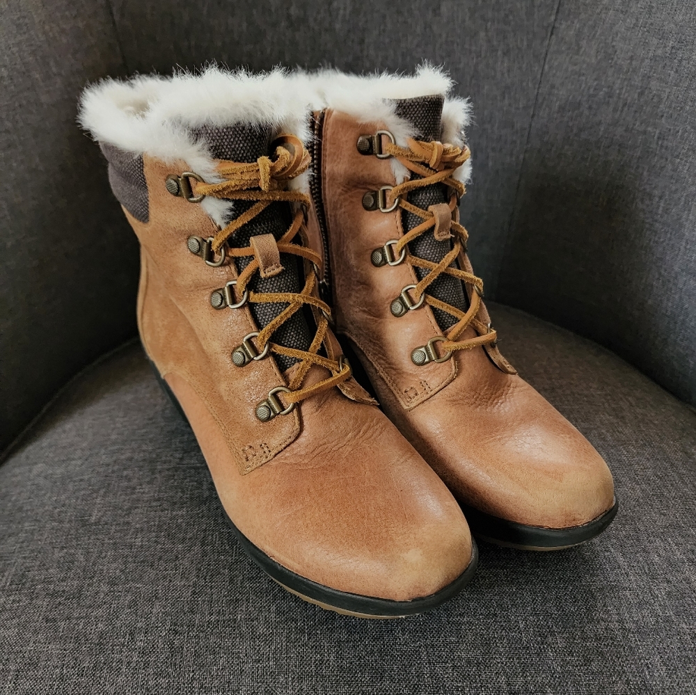 Sperry Women's Luca Peak Tan Waterproof Leather Ankle Boots Size 8.5